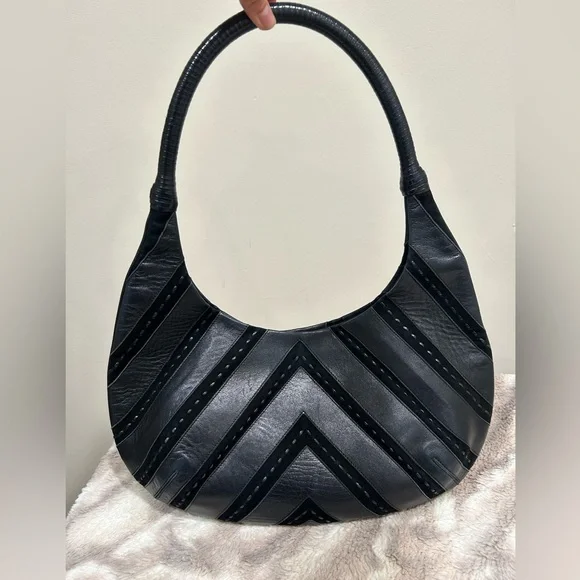 Salvatore Ferragamo leather and suede hobo shoulder bag - Picture 1 of 9